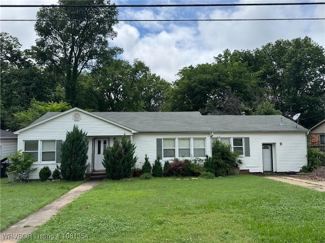 2006 Wolfe Ln, Fort Smith, AR 72901 - single story home with a front lawn and a shingled roof