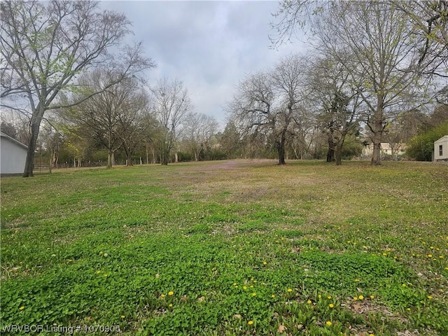 Listing photo 2 for 218 Rosalee St, Paris AR 72855