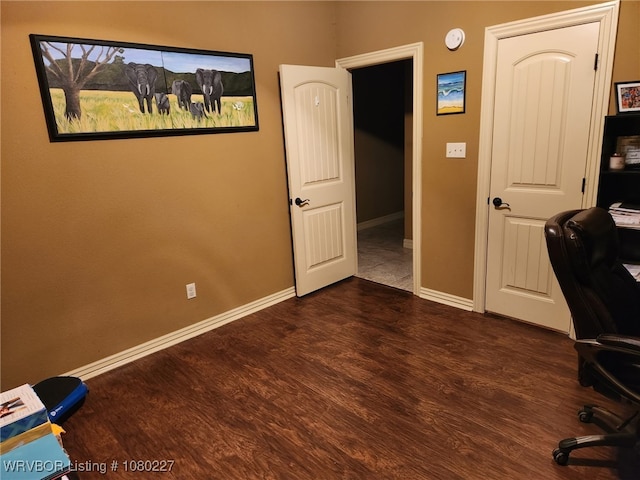 304 Caseys Ct, Lavaca, AR 72941 - office space with dark wood finished floors and baseboards