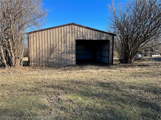 view of outbuilding