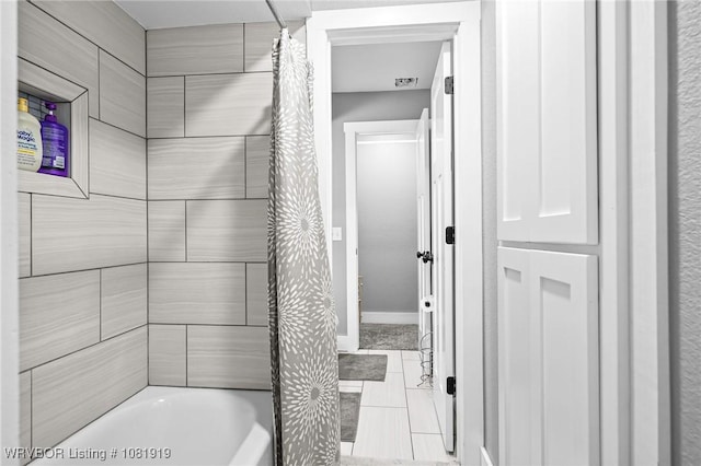 8807 Cain Rd, Alma, AR 72921 - full bathroom with baseboards