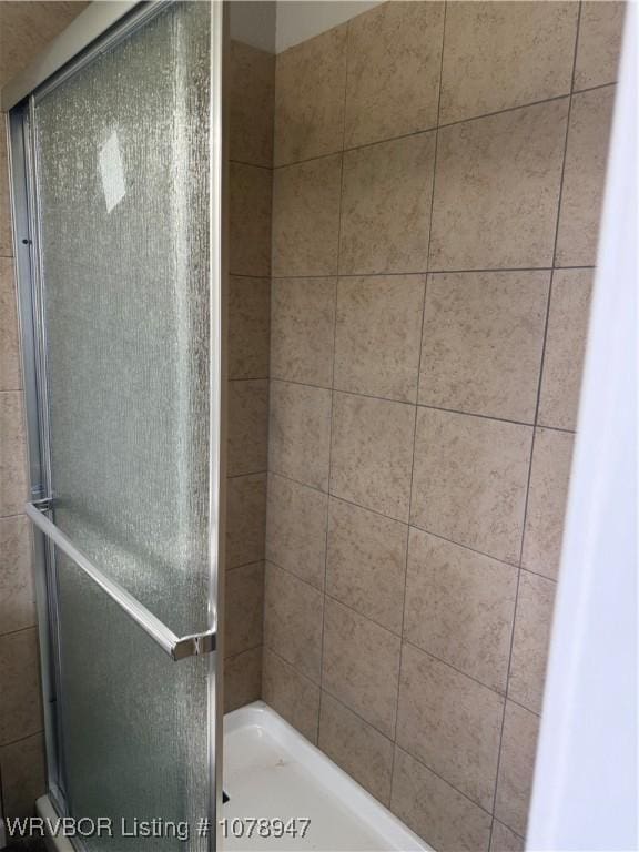 1709 Z St, Fort Smith, AR 72901 - bathroom featuring a shower stall