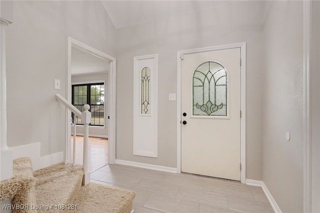 8901 Royal Ridge Dr, Fort Smith, AR 72903 - foyer entrance with baseboards