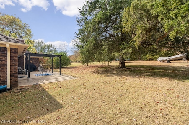 view of yard with a patio