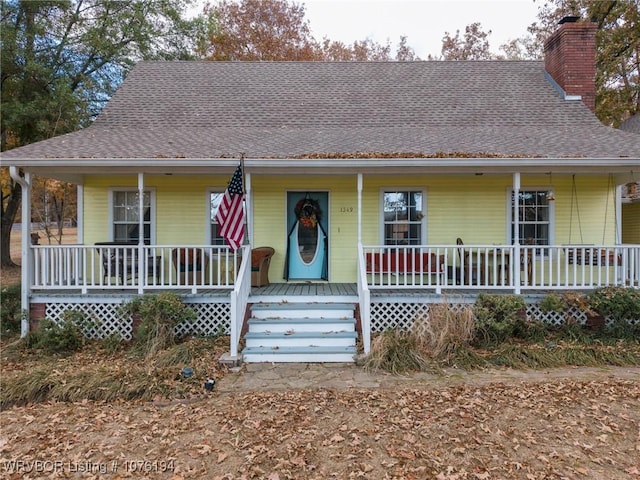 view of front facade with covered porch