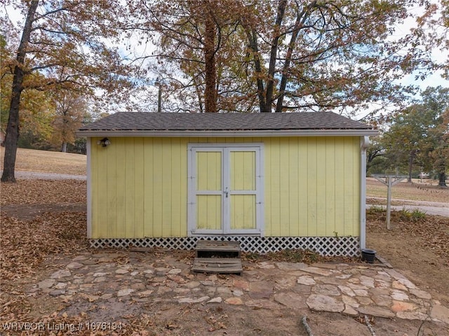 view of outbuilding