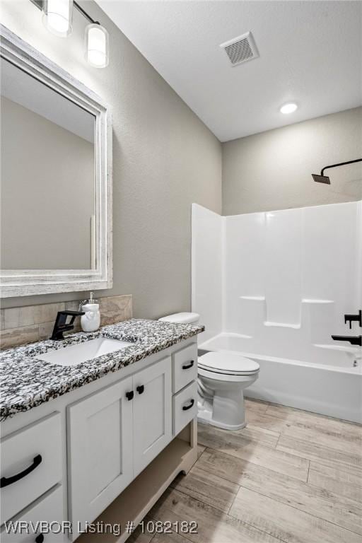 9505 Harmony Ridge Rd, Fort Smith, AR 72916 - full bath with vanity and shower / bathtub combination