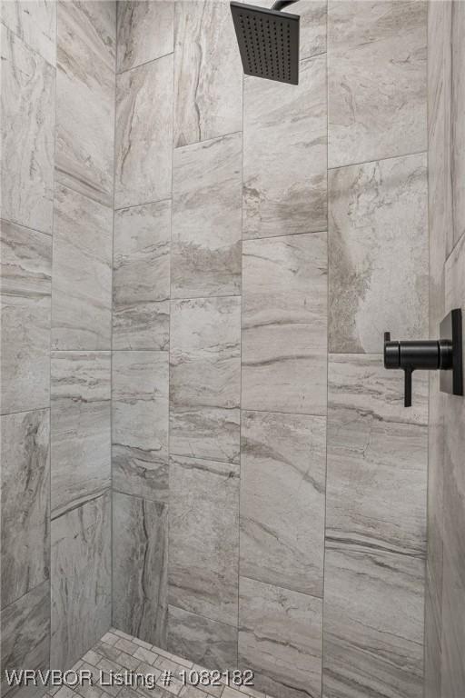 9505 Harmony Ridge Rd, Fort Smith, AR 72916 - bathroom view of tiled shower