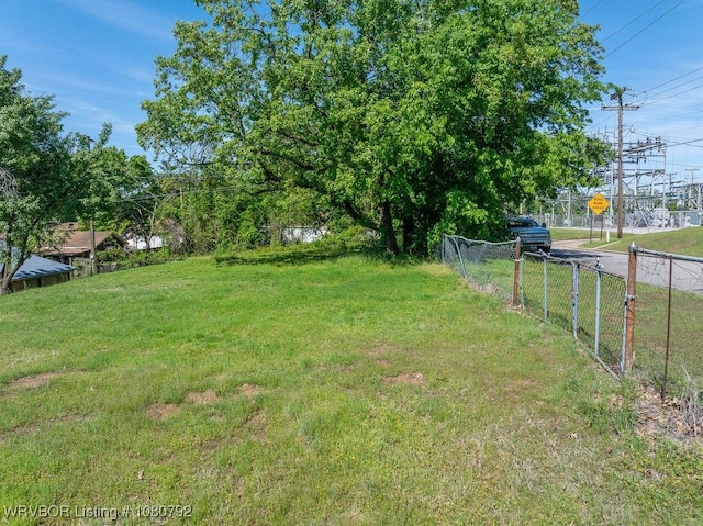 4308 25th St, Fort Smith, AR 72901 - view of yard with fence