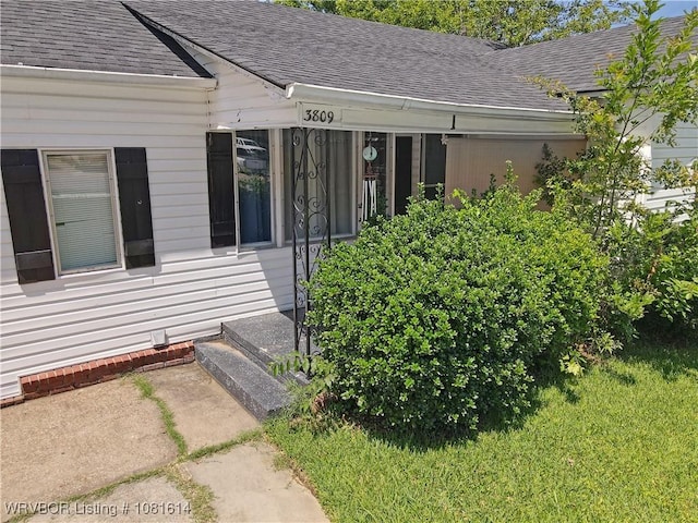 3809 Chaffee Dr, Fort Smith, AR 72904 - entrance to property featuring roof with shingles