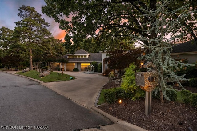 4110 S 34th St, Fort Smith, AR 72903 - view of front facade featuring curved driveway