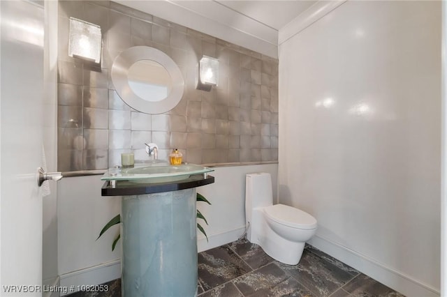 4110 S 34th St, Fort Smith, AR 72903 - half bath with tile walls and backsplash