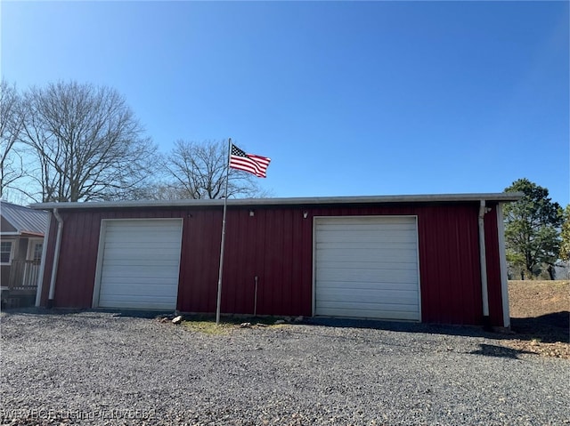 view of detached garage