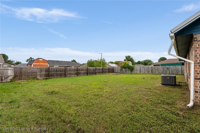 101 Saskatchewan Rd, Roland, OK 74954 - view of yard with central AC