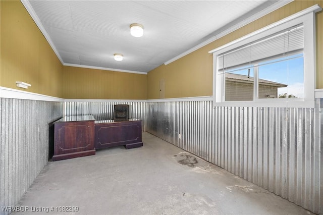 6106 Dean Rd, Alma, AR 72921 - office space with concrete flooring and crown molding