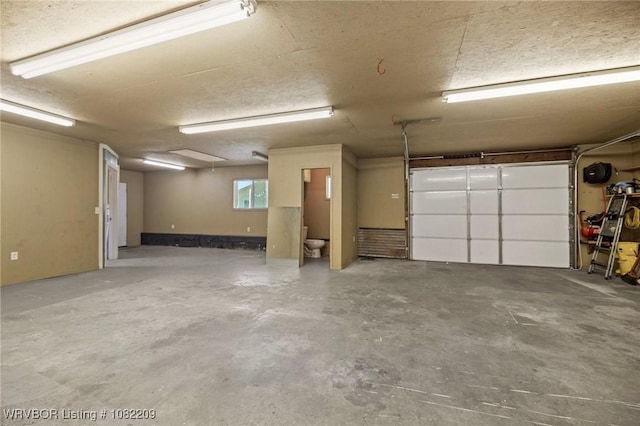 6106 Dean Rd, Alma, AR 72921 - view of garage