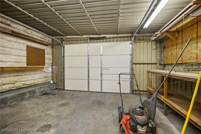 6106 Dean Rd, Alma, AR 72921 - view of garage