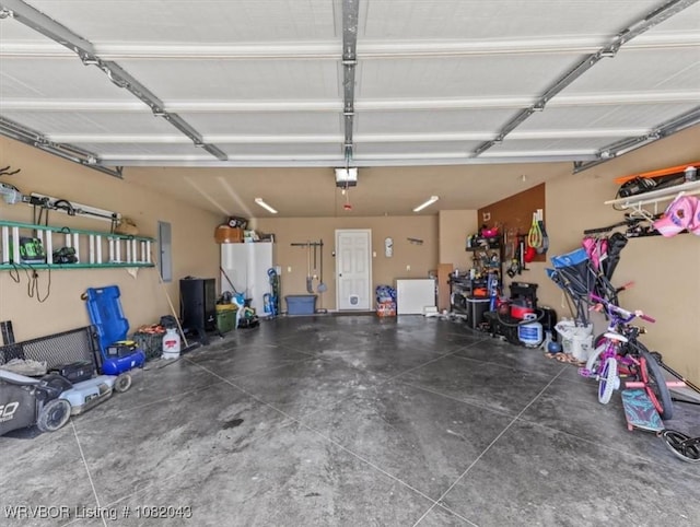 1112 Persimmon St, Greenwood, AR 72936 - garage featuring a garage door opener