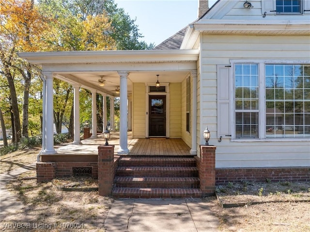 property entrance featuring covered porch