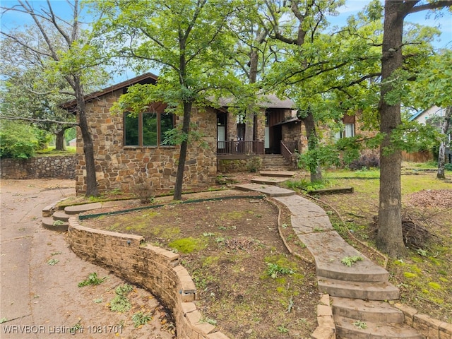 1808 Bramble Brae St, Fort Smith, AR 72908 - mid-century modern home featuring stone siding and covered porch