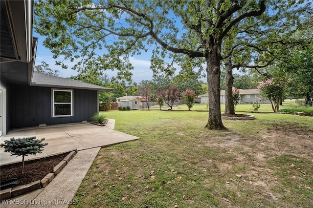 view of yard with a patio