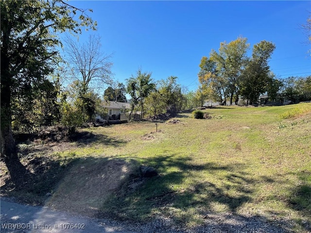 Listing photo 2 for TBD 9th St, Van Buren AR 72956