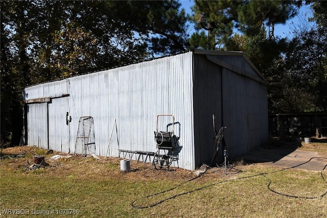 view of outbuilding