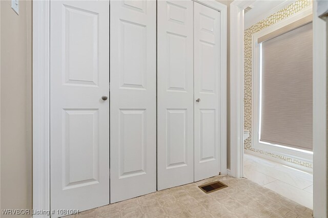 5701 Free Ferry Rd Unit 12, Fort Smith, AR 72903 - view of closet