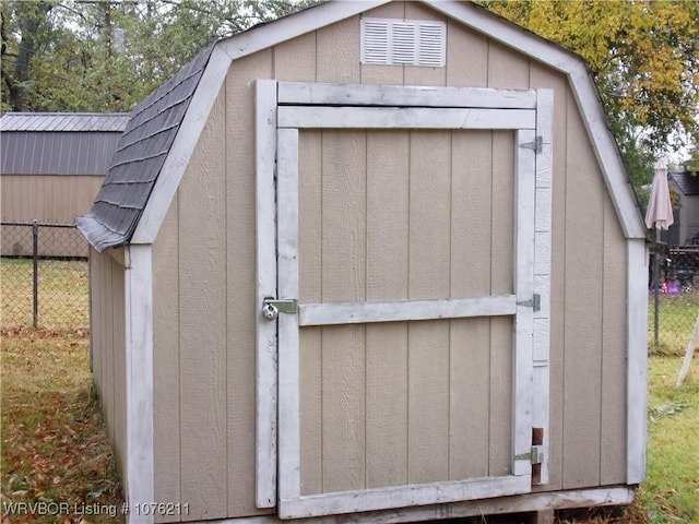 view of outbuilding