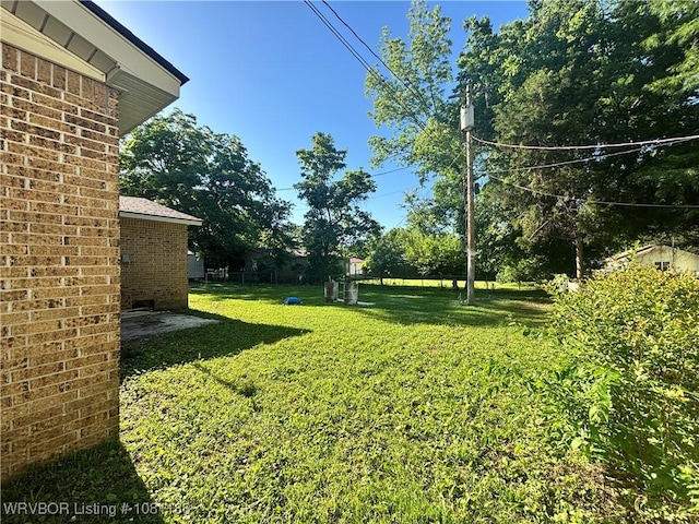 1117 W Creek Ave, Sallisaw, OK 74955 - view of grassy yard