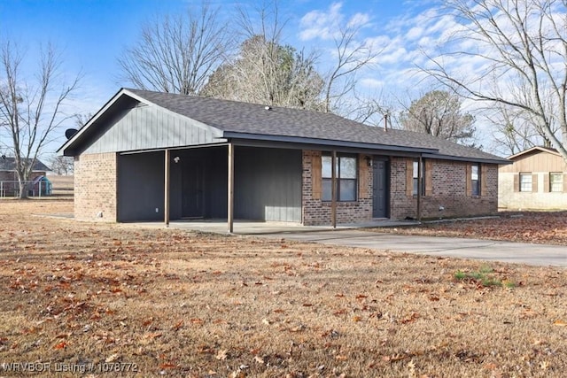 exterior space featuring a carport