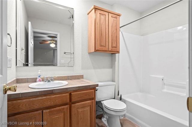 2808 May Branch Pt, Fort Smith, AR 72903 - bathroom with vanity, toilet, shower / tub combination, and a ceiling fan