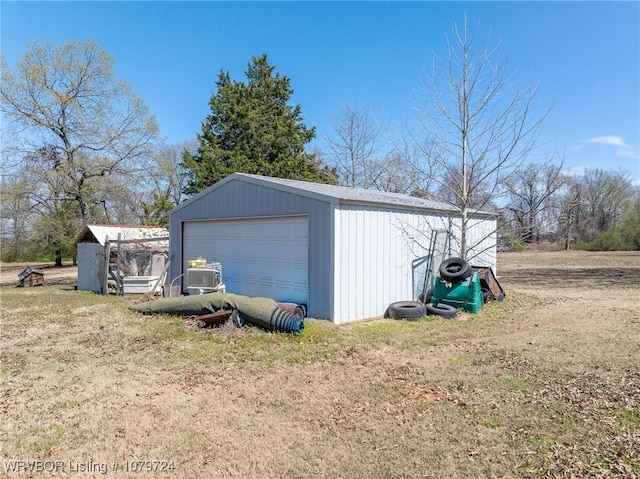 view of detached garage