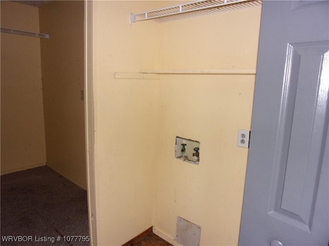 laundry room featuring washer hookup