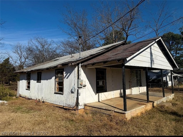 view of property exterior