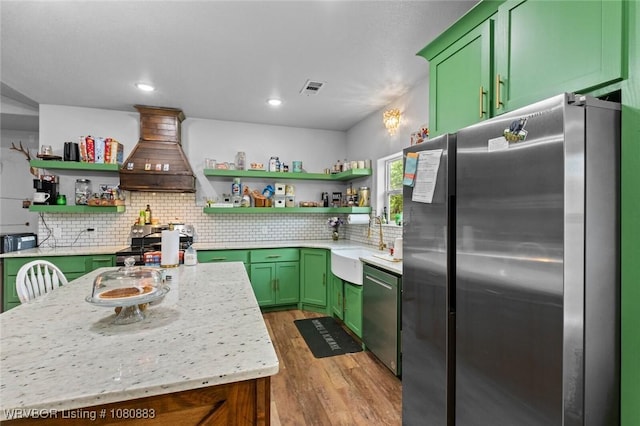 471962 E 720, Westville, OK 74965 - kitchen with stainless steel appliances, open shelves, premium range hood, green cabinetry, and a sink