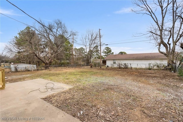 view of yard with a patio