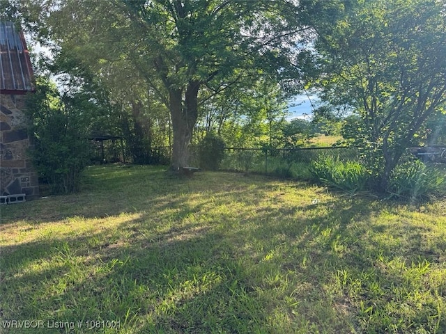 464085 E 1020th Rd, Sallisaw, OK 74955 - view of yard