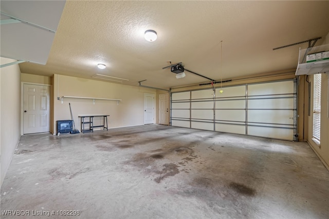 6721 Dean Rd, Alma, AR 72921 - garage with a garage door opener