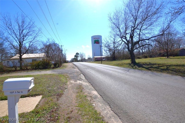 1221 S 3rd St, Stilwell, OK 74960 - view of asphalt street