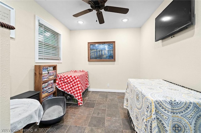 bedroom with ceiling fan