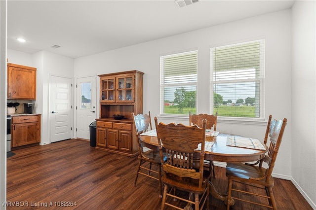 112 Countryside Way, Pocola, OK 74902 - dining room featuring dark wood-style flooring and recessed lighting