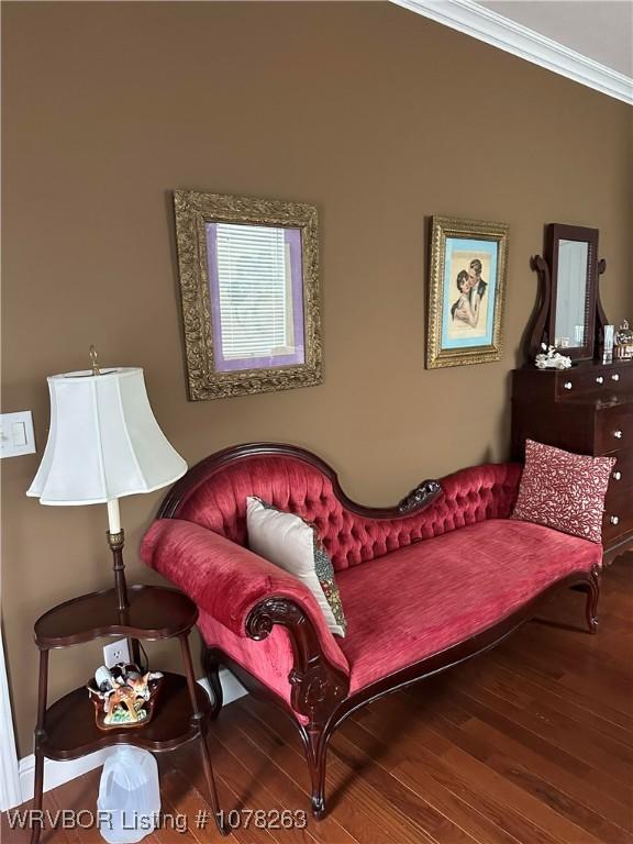 21 Bermuda Ct, Mountain Home, AR 72653 - sitting room with wood finished floors and crown molding