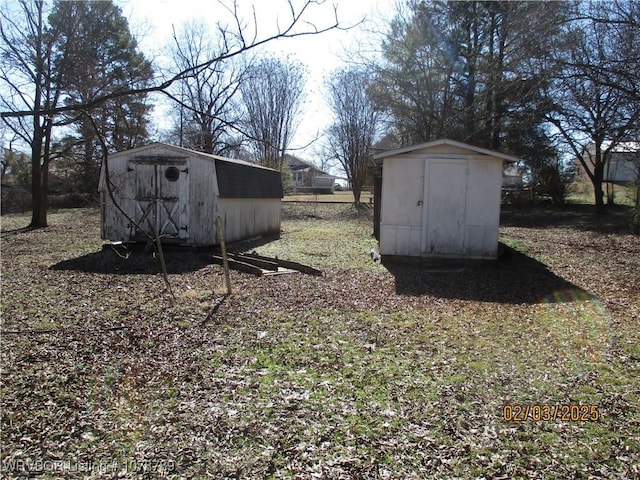 view of outdoor structure