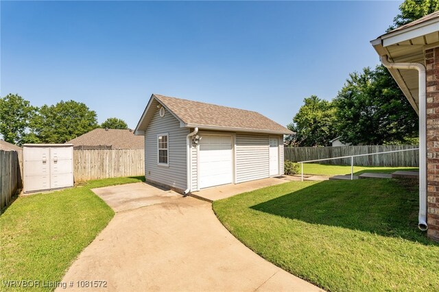 7004 Millennium Dr, Fort Smith, AR 72916 - view of detached garage