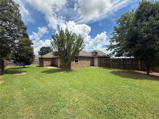 900 S Mattox Ln, Sallisaw, OK 74955 - view of fenced backyard