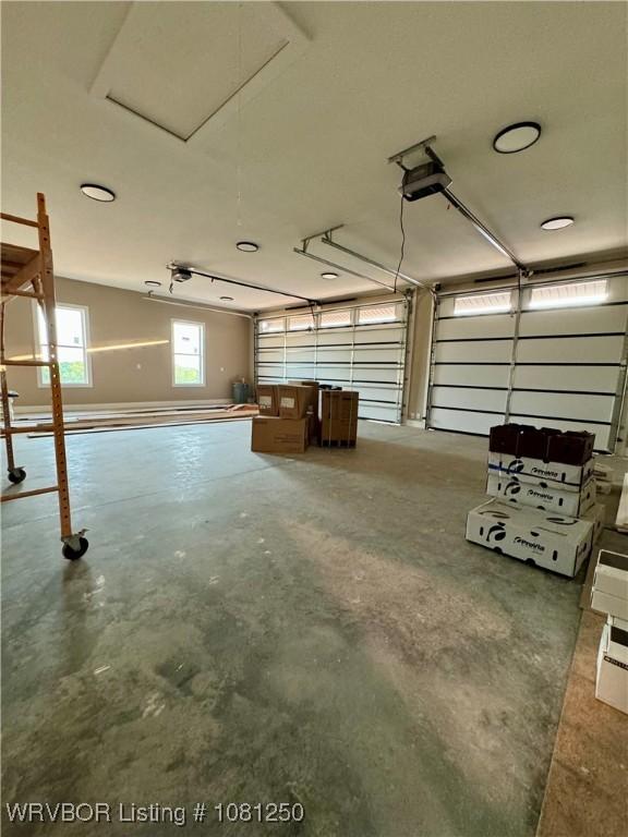 4457 Radio Tower Rd, Van Buren, AR 72956 - garage featuring a garage door opener