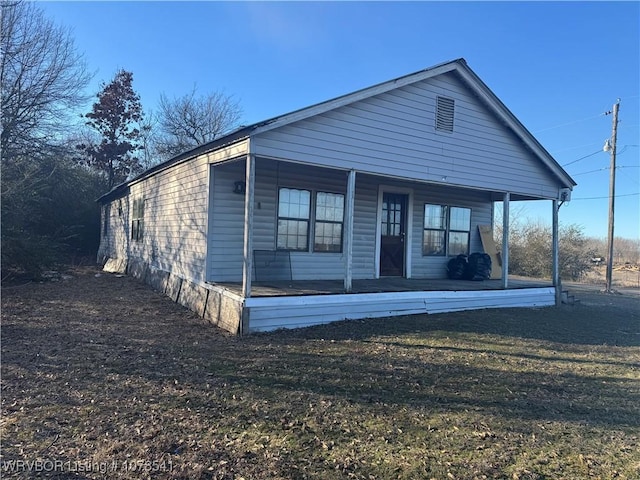 view of front of house with a porch