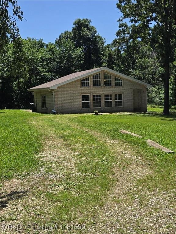 20222 Garman Rd, Gentry, AR 72734 - mid-century home with a front yard
