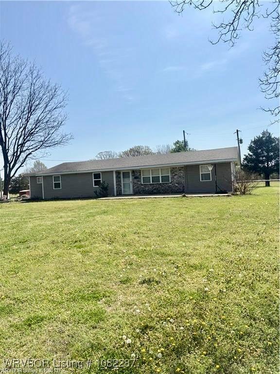 3302 N Witte Dr, Poteau, OK 74953 - photo 1